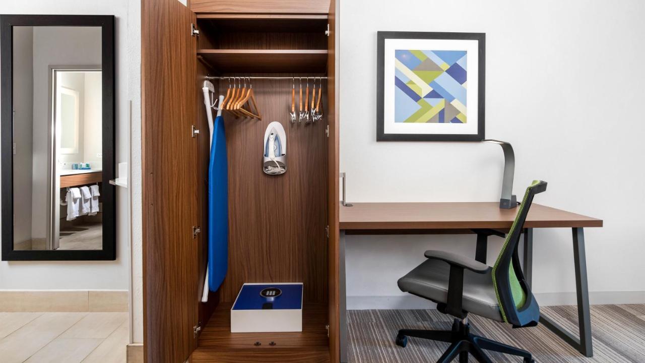 Holiday Inn Express Hotel And Suites Conroe By Ihg Luaran gambar